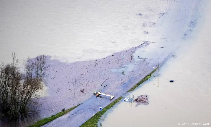 hoogwater in grote rivieren valt mee