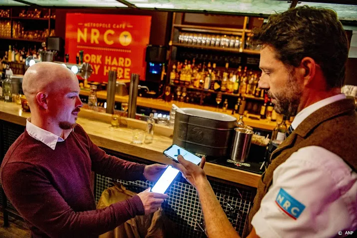 horeca wil extra steun nu qr check ook verplicht wordt op terras