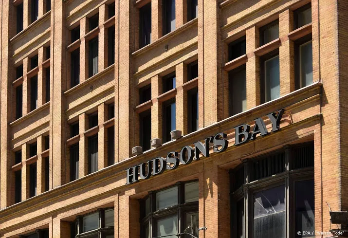 hudsons bay verdwijnt van de beurs in toronto