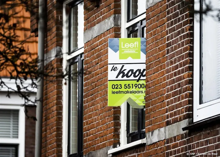 huizenjacht steeds zwaarder door grote krapte merkt makelaarsland