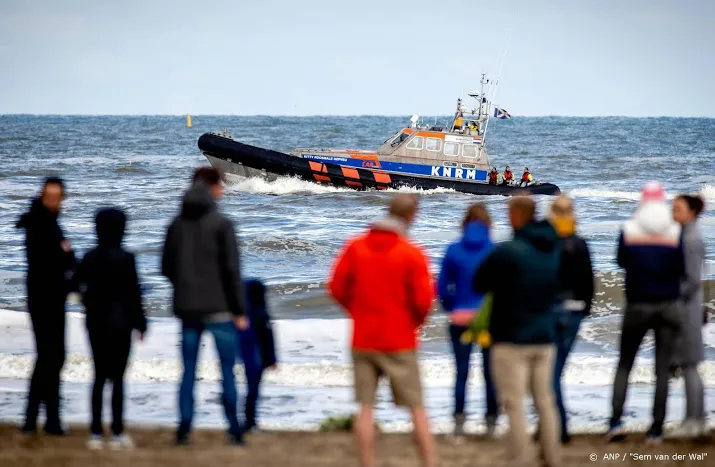 hulpdiensten bergen vijfde lichaam in scheveningen