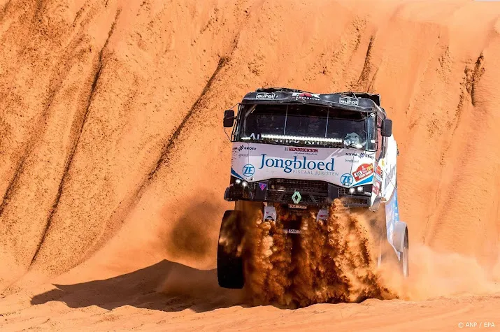 huzink wint opnieuw bij de vrachtwagens in dakar rally