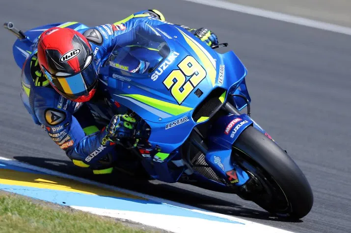 iannone verruilt suzuki voor aprilia