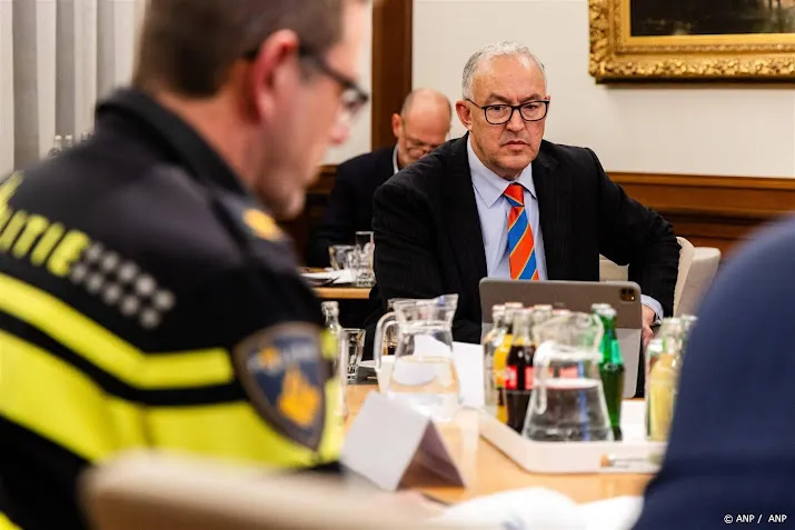 idee aboutaleb over mediastilte geweld onverstandig vindt nvj
