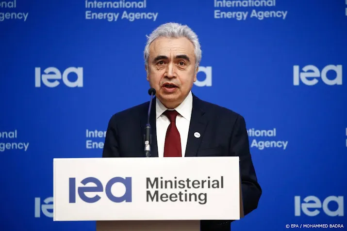 iea meer geld naar energie niet genoeg om crises te bezweren
