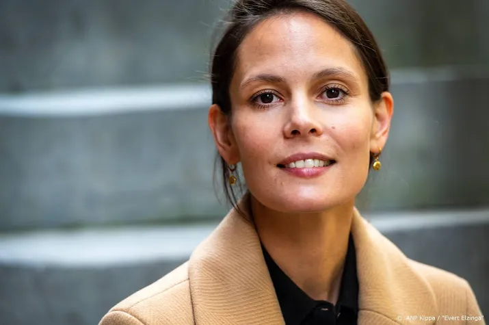 igone de jongh zegt vaarwel als julia