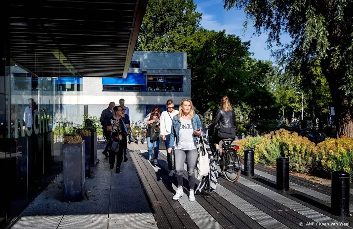 ik wil mijn meissie terug hier bij ons