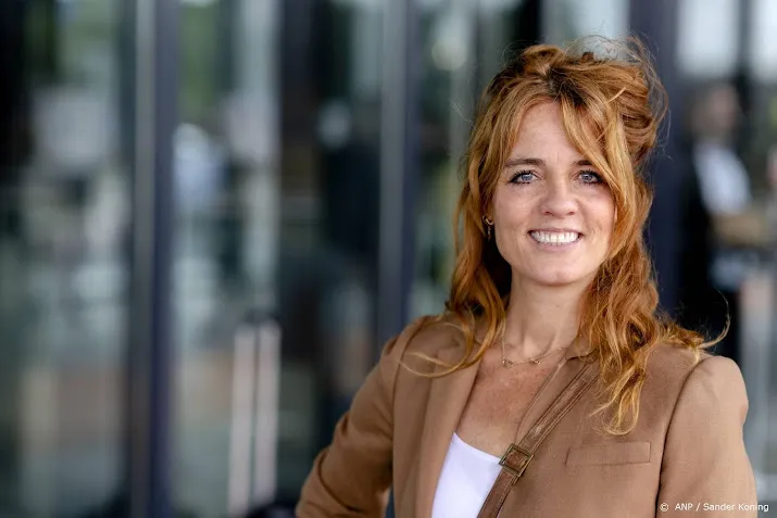 ilse warringa maakt komische dramaserie over voetbalouders