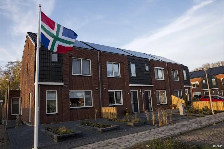 in heel groningen vlag uit om einde gaswinning