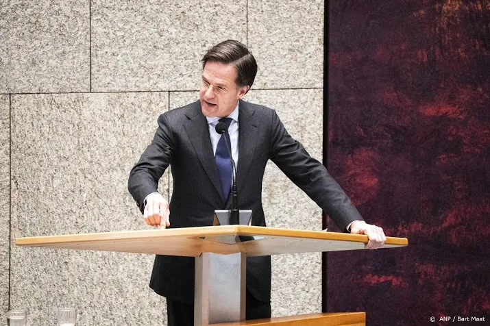 in het nauw gedreven rutte spreekt zelf ook van puinhoop
