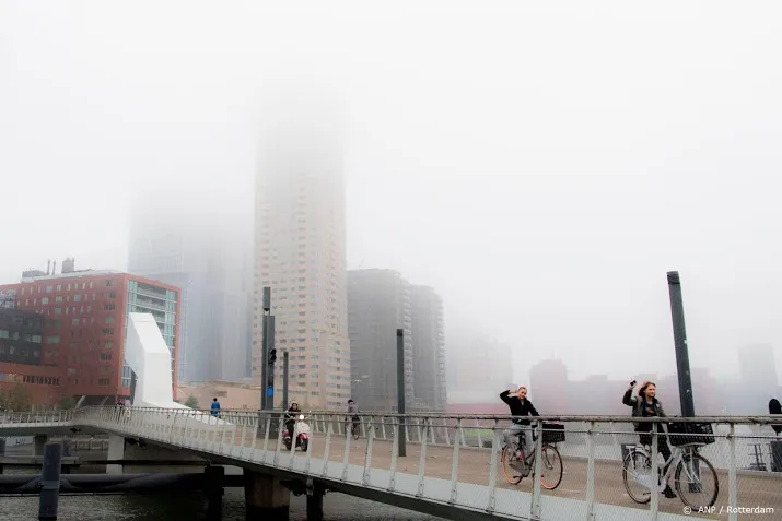 in het zuiden en midden komt dichte mist voor