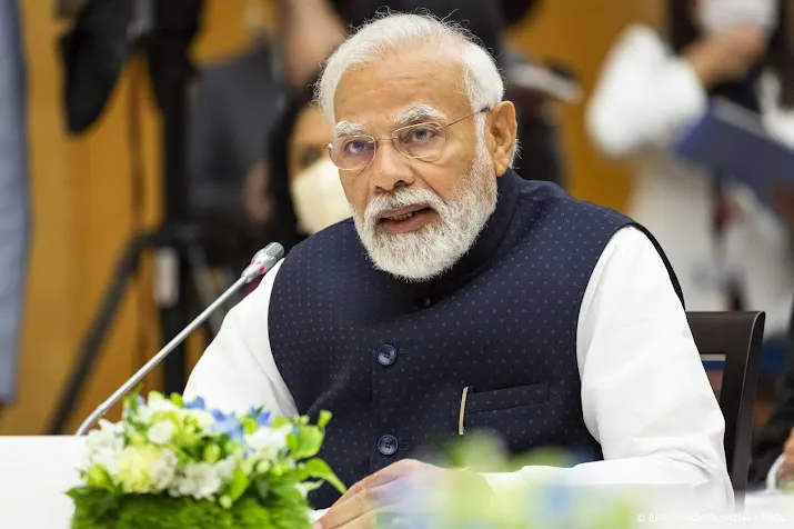 indiase premier modi wil miljoen indiers baan geven als ambtenaar