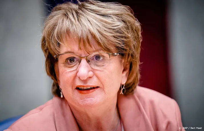 informateur hamer praat dinsdag verder met d66 vvd en cda