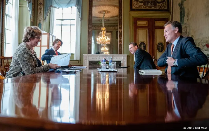 informateur hamer spreekt leiders zeven partijen