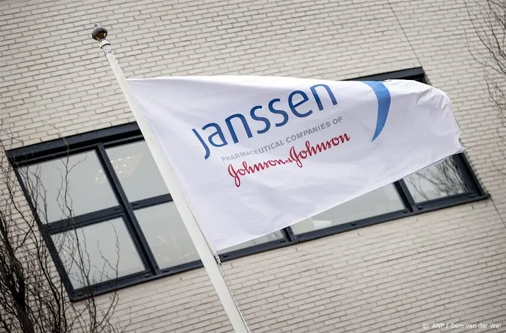 ingestorte vraag naar janssen vaccin leidt tot fors lagere winst