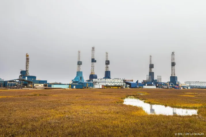 inheemse groepen spannen zaken aan tegen olieboringen alaska