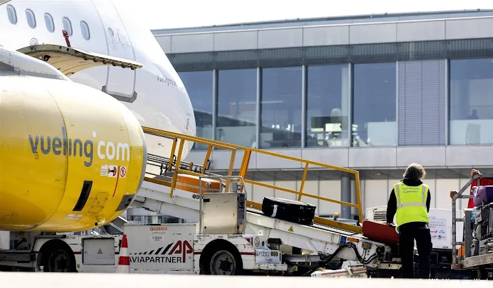 inspectie schiphol beschermt personeel onvoldoende tegen uitstoot