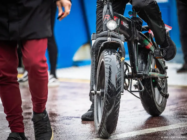 inspectie zegt dat verkoop illegale fatbikes niet te voorkomen is
