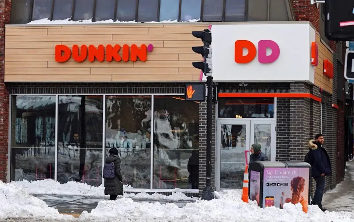 inspire brands neemt dunkin brands over voor 88 miljard dollar
