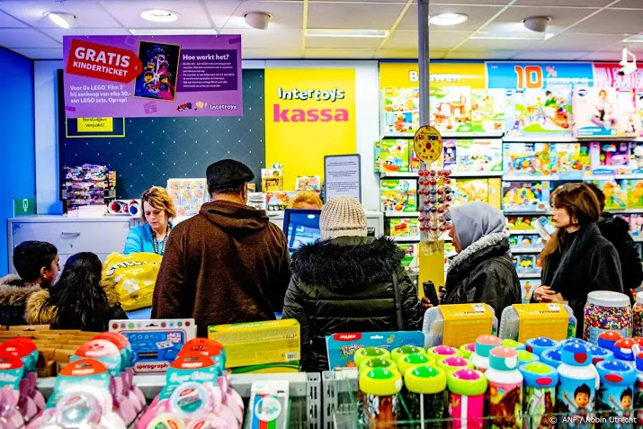 intertoys gaat terug naar roots