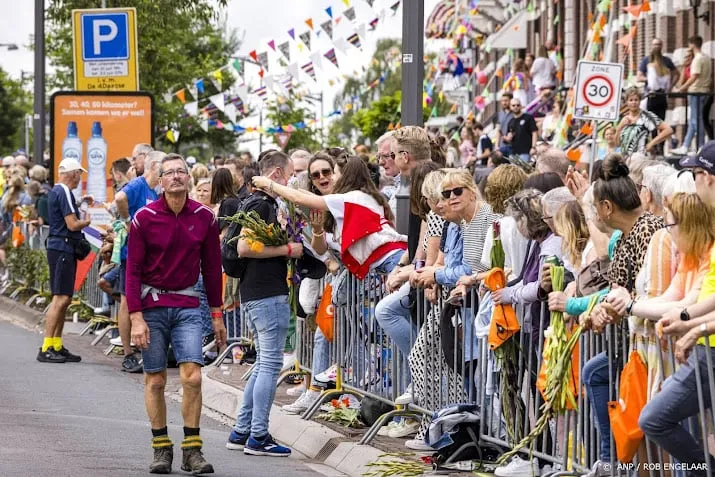 intocht 104e vierdaagse komt op gang in nijmegen