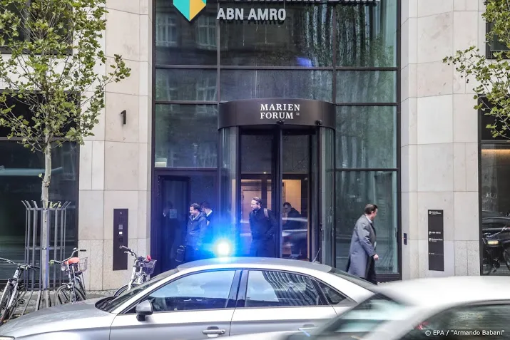 inval bij abn amro in frankfurt om dividendfraude
