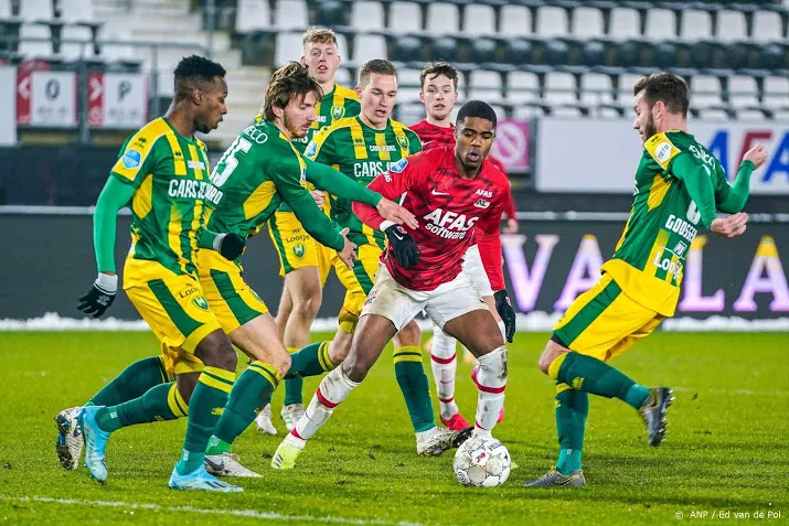 invaller aboukhlal redt az in slotfase tegen ado den haag
