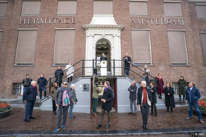 inzamelingsactie hermitage met tien dagen verlengd
