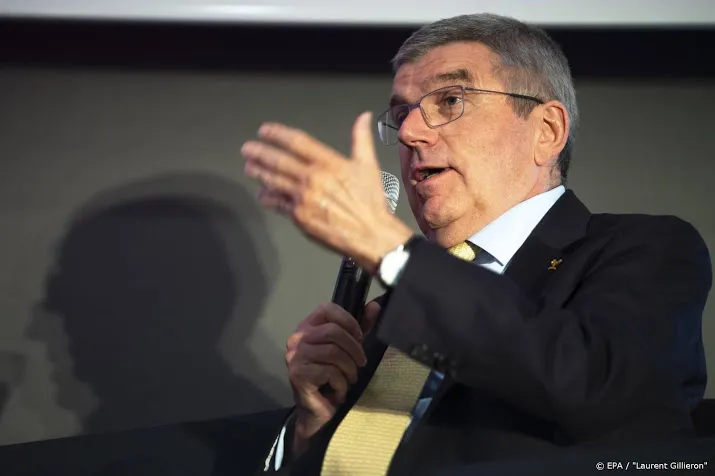 ioc voorzitter bach houdt dinsdag telefonisch topoverleg