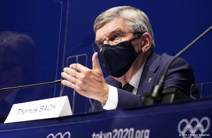 ioc voorzitter bach ontmoet japanse keizer