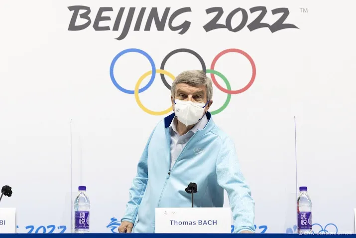 ioc voorzitter bach slaat paralympische spelen over
