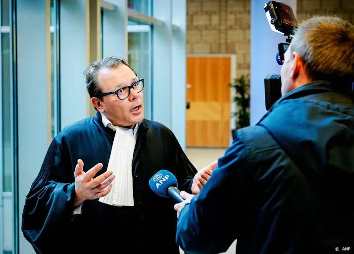 is vrouwen hopen op snel besluit hoge raad