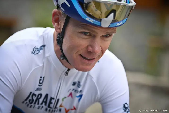 israel premier tech met froome in tour de france