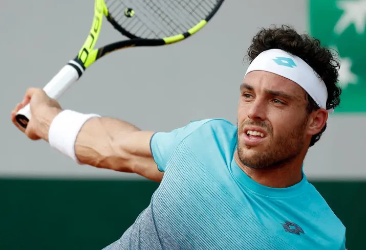 italiaan cecchinato blijft verrassen in parijs