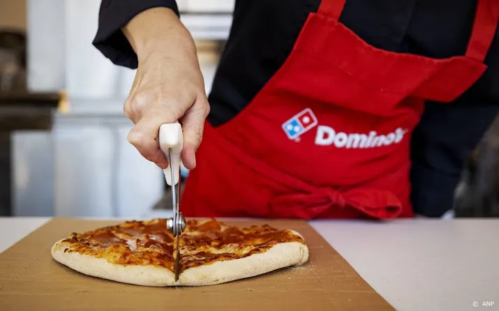 italianen hoeven pizzas van dominos niet pizzamaker vertrekt