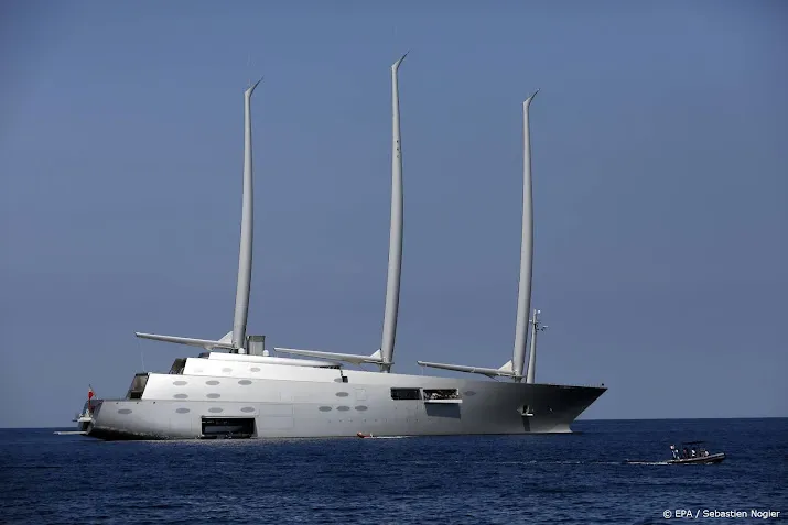 italie neemt weer megajacht russische miljardair in beslag