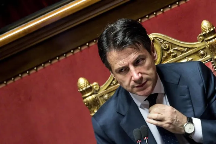 italie wijkt niet voor druk europa