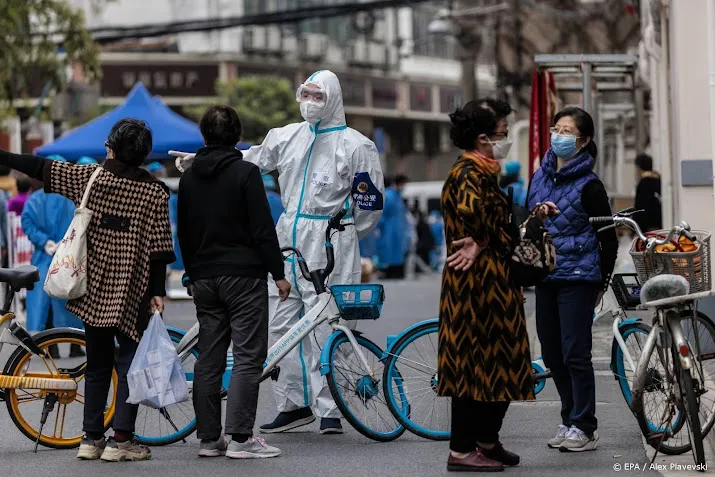 japanse diplomaat kritisch over schade door lockdown shanghai