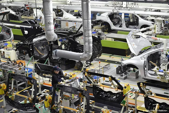 japanse industrie leeft op onder aanvoering autosector