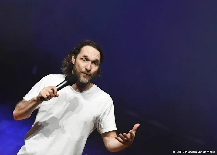 javier guzman neemt vrijdag alvast oudejaarsconference op
