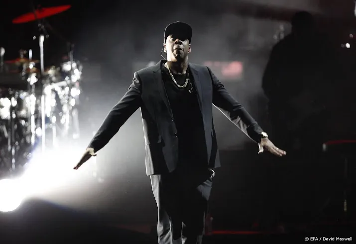 jay z maakt financiele klapper met verkoop muziekstreamingdienst