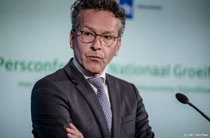 jeroen dijsselbloem voorgedragen als burgemeester van eindhoven
