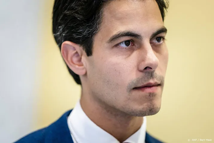 jetten kabinet kijkt naar veiligheid vitale netwerken op zee