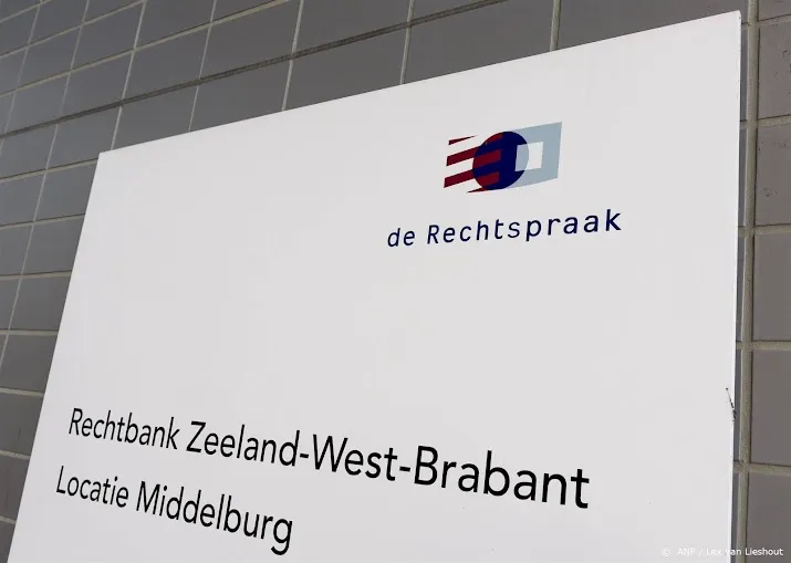 jeugd tbs en 15 jaar cel geeist voor doodsteken vlissinger 20