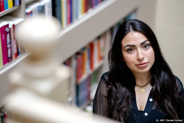 jeugddetentie en intensieve begeleiding voor bedreigen lale gul
