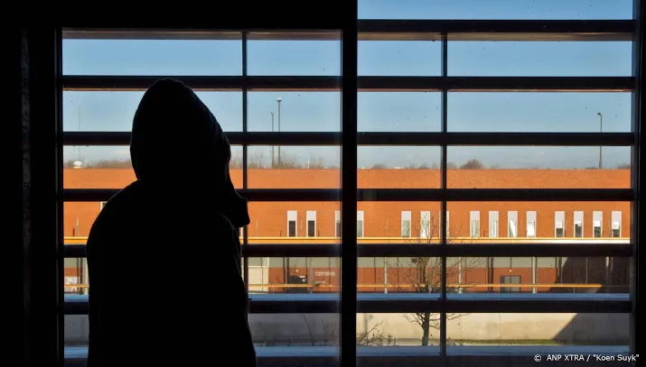 jeugdzorgjongeren houden problemen na 18e