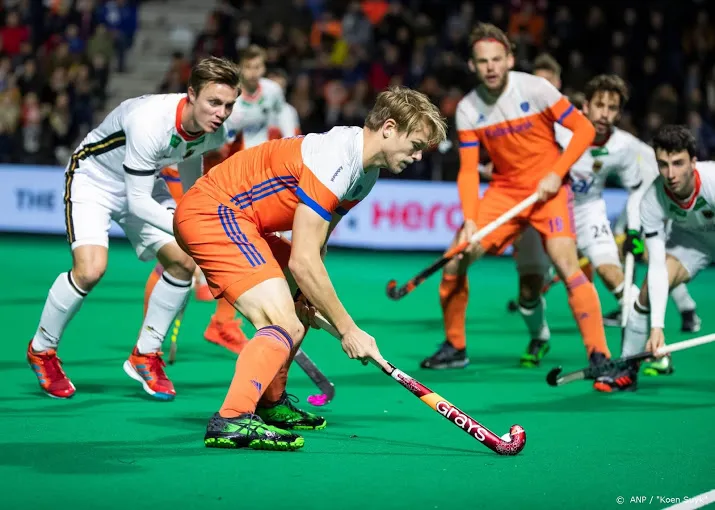 jip janssen schiet hockeyers langs spanje