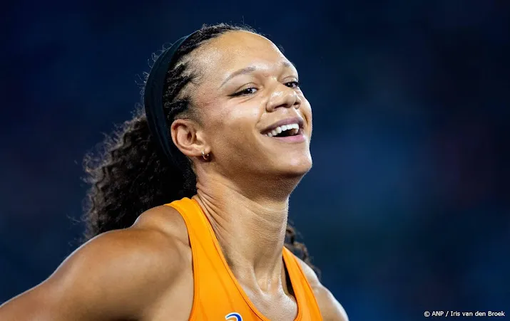 jiya met indrukwekkende sprint naar finale 200 meter op ek