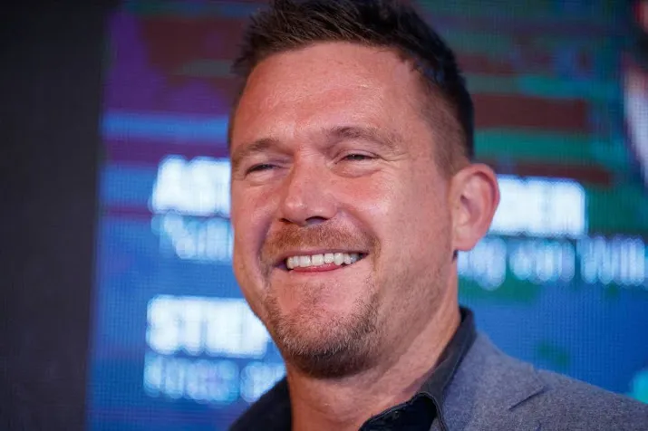 johnny de mol terug naar sbs6