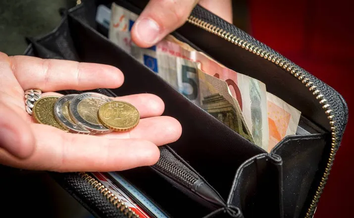 jonge vrouw vaker niet economisch zelfstandig